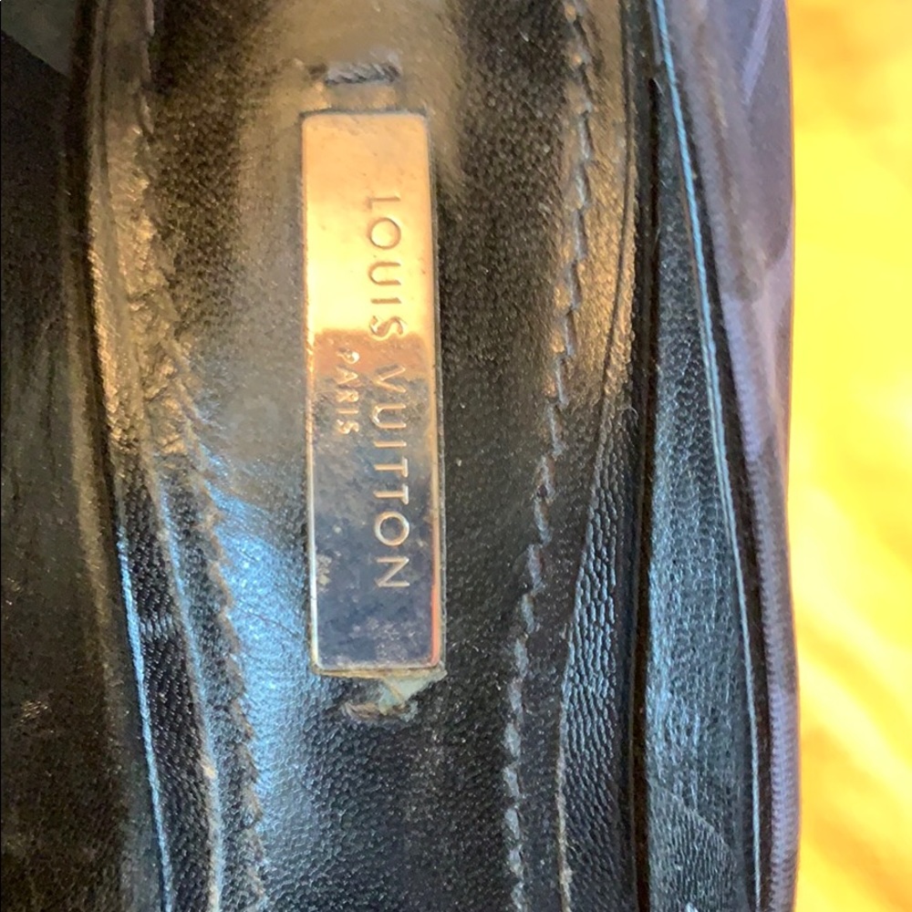 Stunning Louis Vuitton runway Bernice pump. - Picture 2 of 8